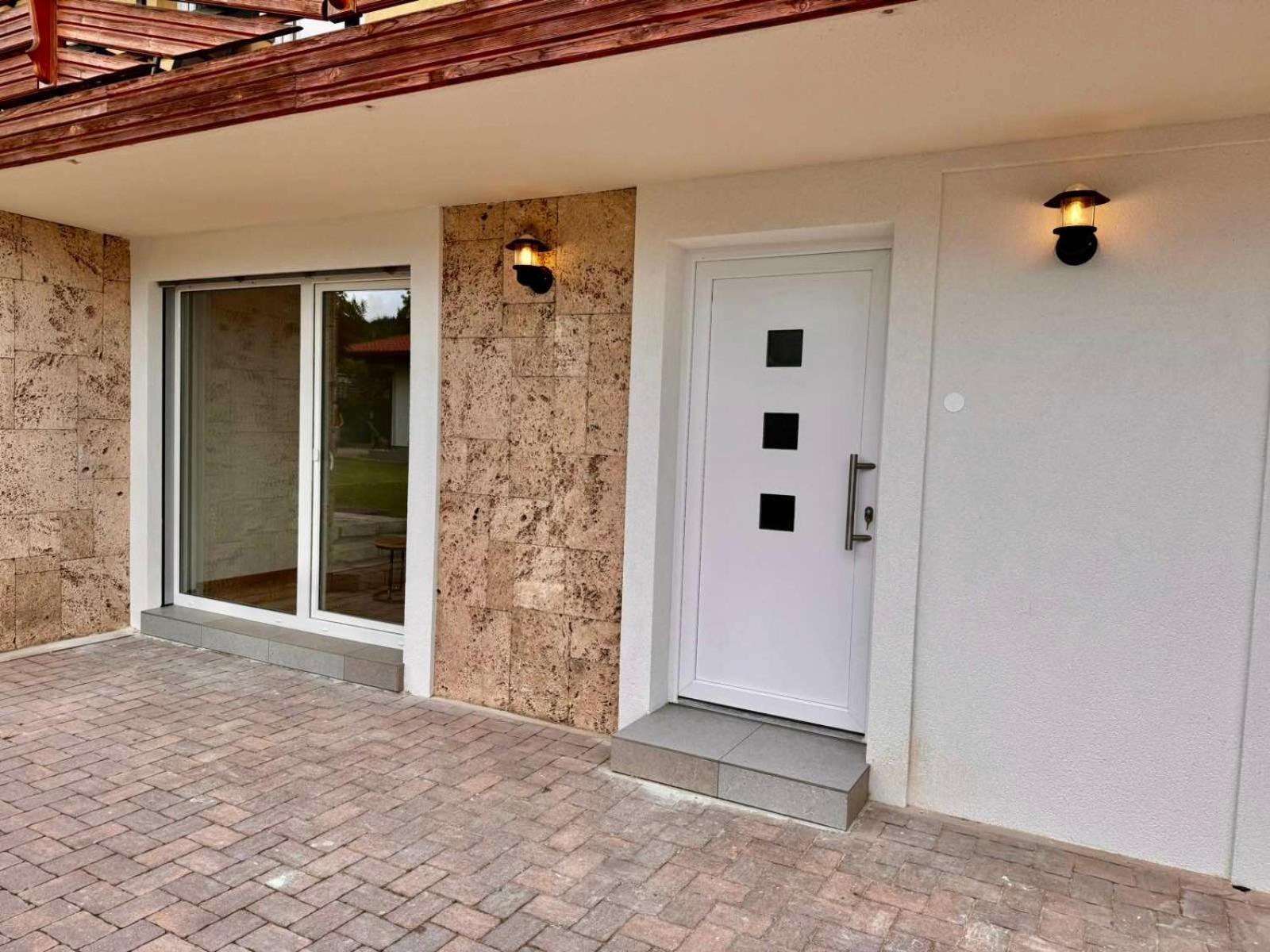 Nur Apartment Bled Buitenkant foto