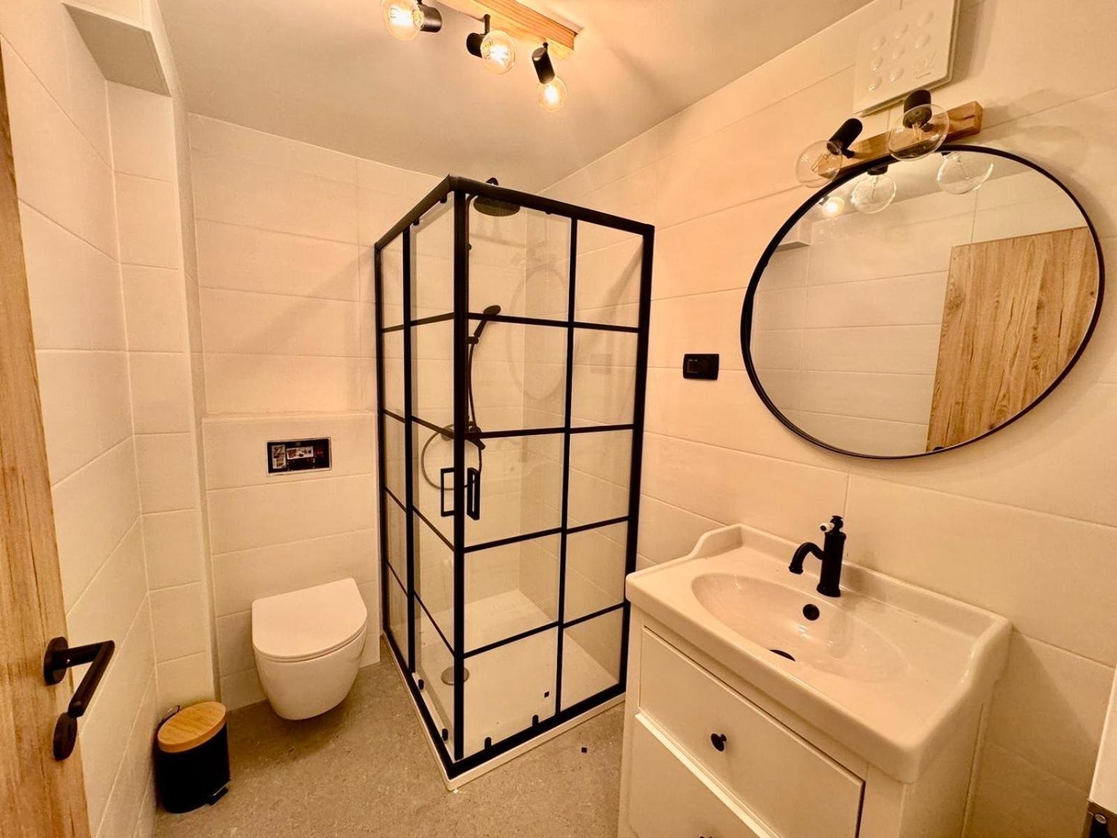 Nur Apartment Bled Buitenkant foto