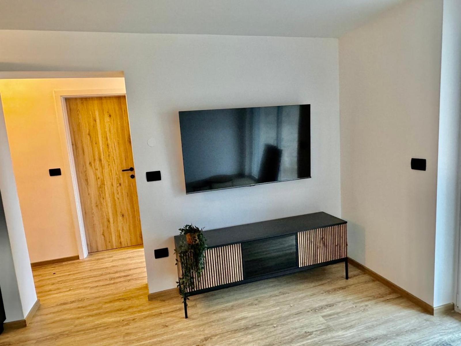 Nur Apartment Bled Buitenkant foto