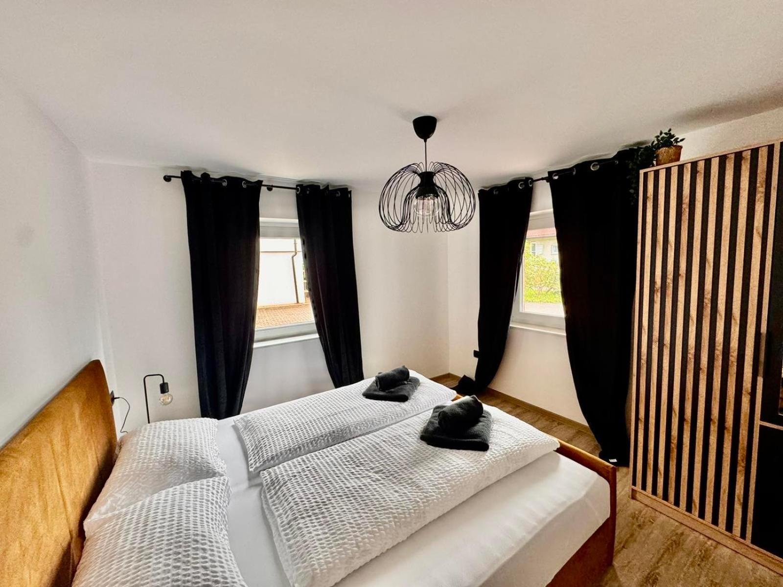 Nur Apartment Bled Buitenkant foto